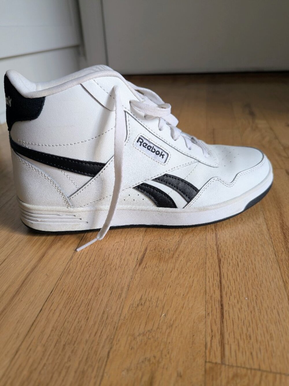 Reebok Club High‑Top Sneakers — White/Black — Size 9